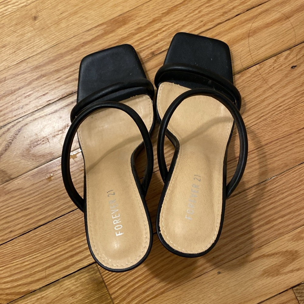Forever 21 strappy heeled sandals - Picture 6 of 8